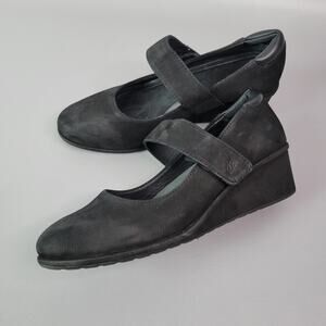 Nurture Mytime Premium Black Nubuck Leather Comfort Wedge Mary Janes Shoes Sz 9